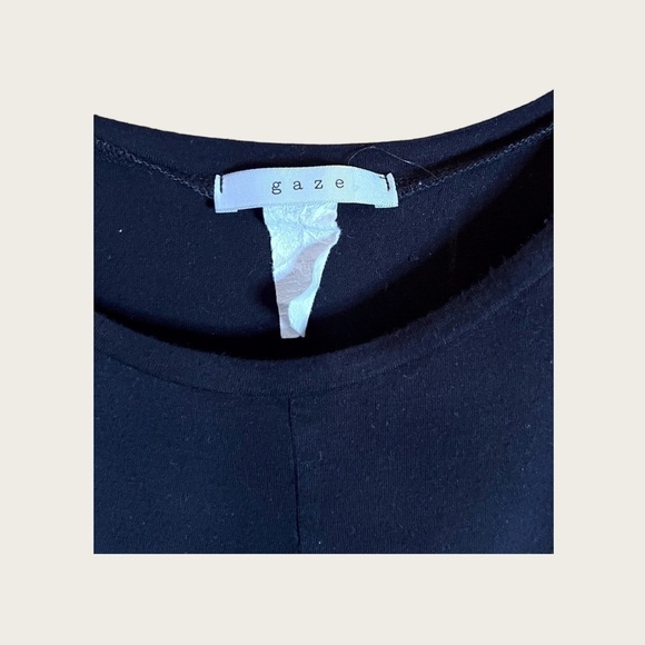 𝅺gaze, Juniors Black knot front crop top. Size Medium - Picture 2 of 3